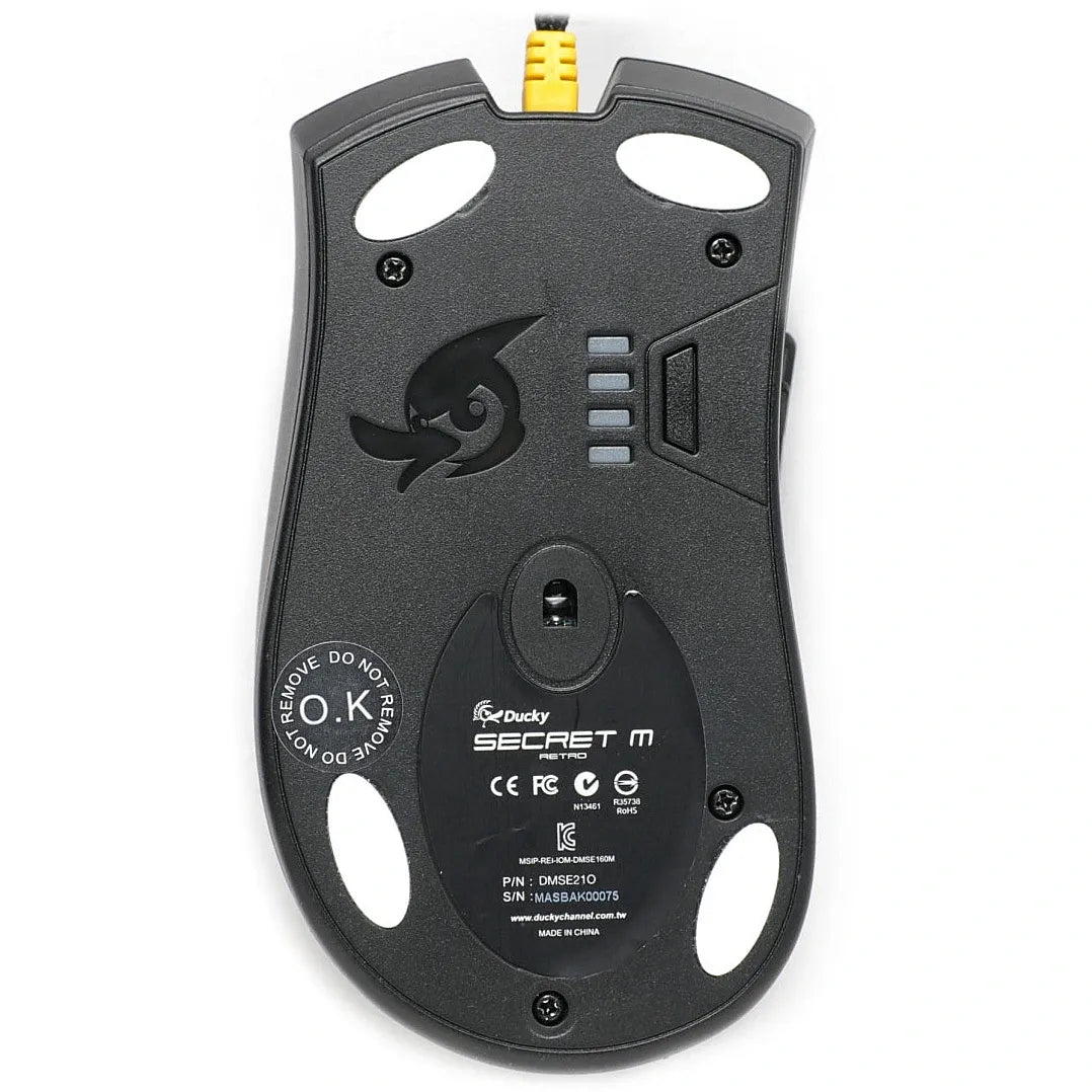 Aerocool Ducky Mouse Secret M Retro Pbt Body Mouse Pixart Sensor; Omron Switches; 16000 DPI.