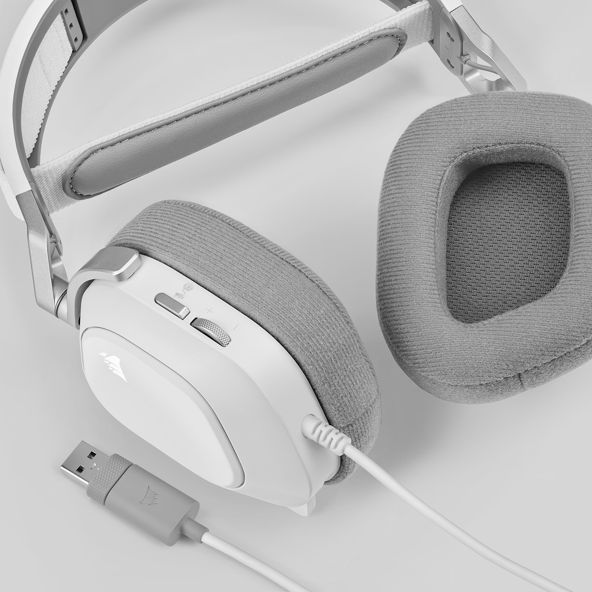 Corsair CORSAIRHS80 RGB USB Wired Over-Ear Gaming Headset — White image 6
