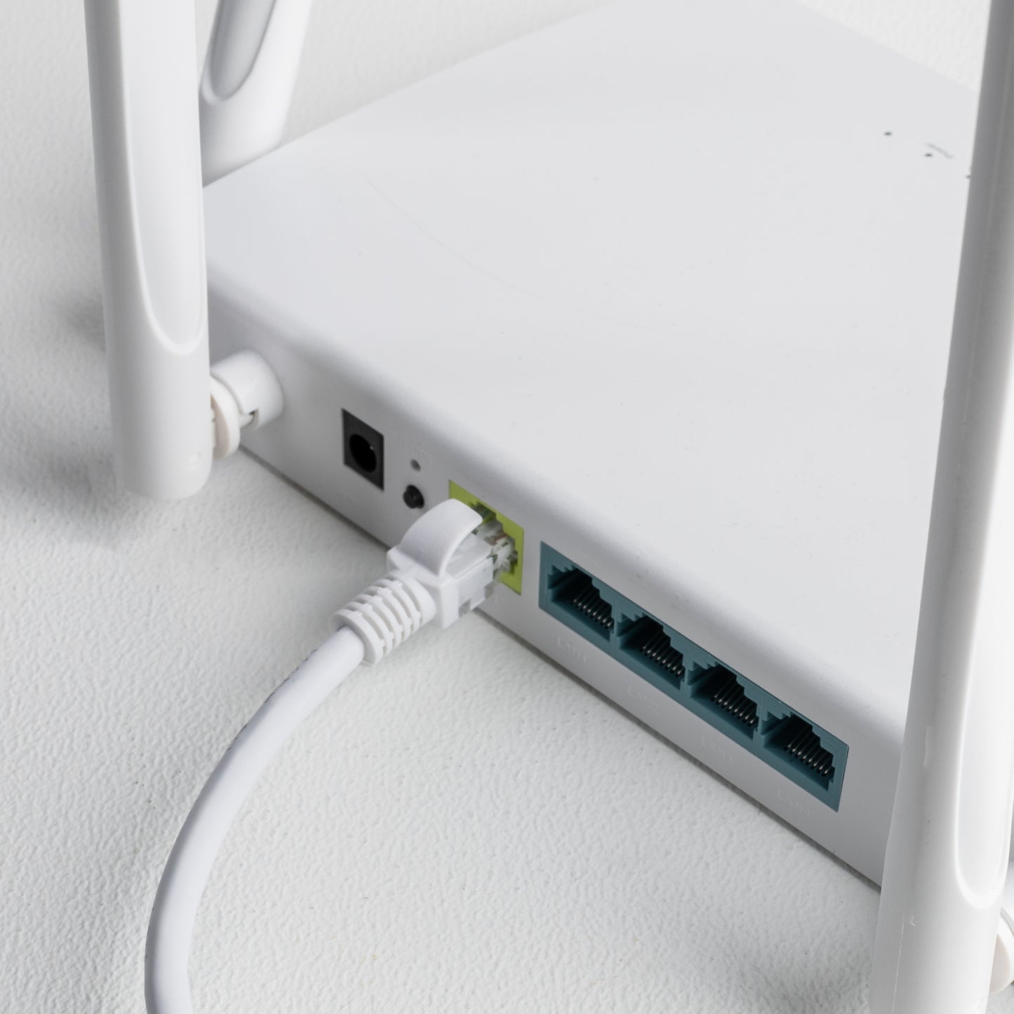 Gizzu CAT6 Utp Fly Lead Ethernet Network Cable 20CM White image 3