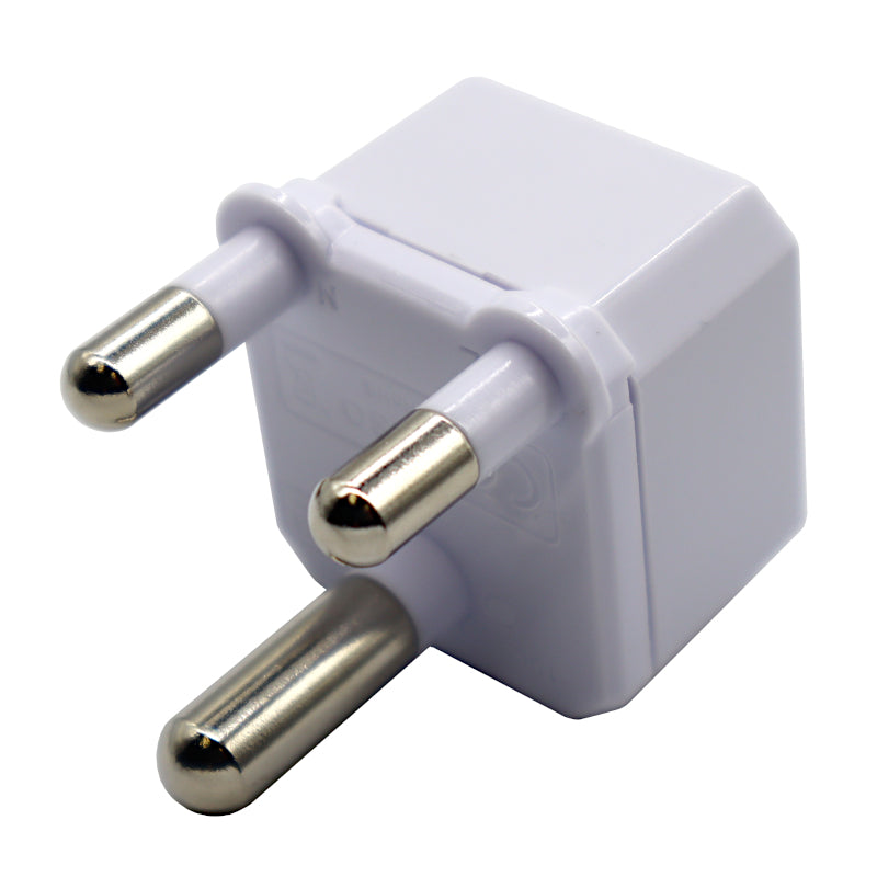 Gizzu Universal Travel Adapter image 2