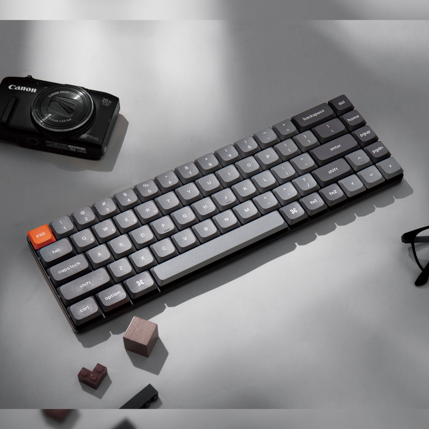 Keychron K7 Max Qmk/Via 65% Wireless Custom Mechanical Keyboard | Red Switches image 4