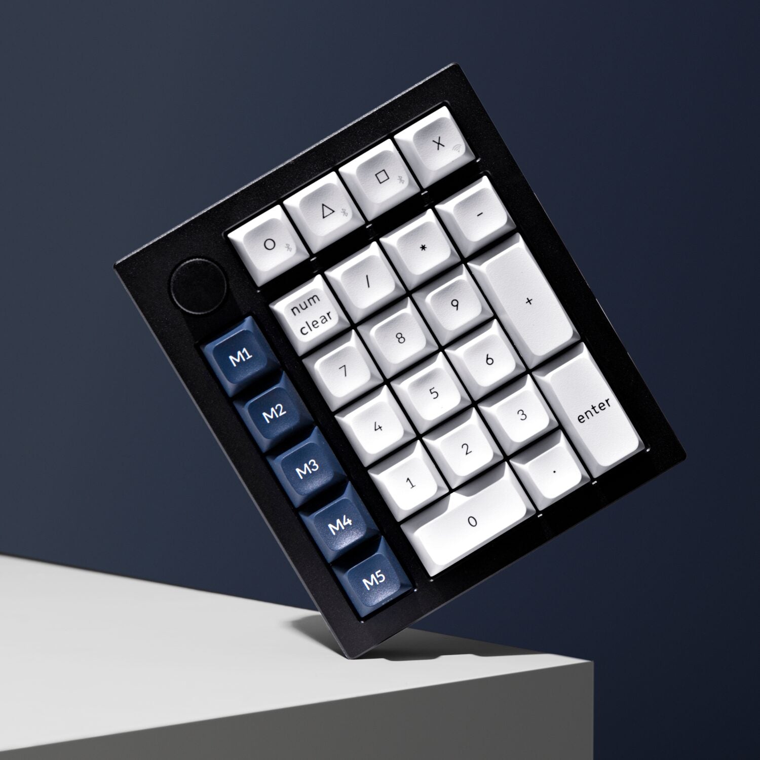 Keychron Q0 Max Qmk Gateron Jupiter Red RGB Wireless Custom Number Pad Carbon Black image 3