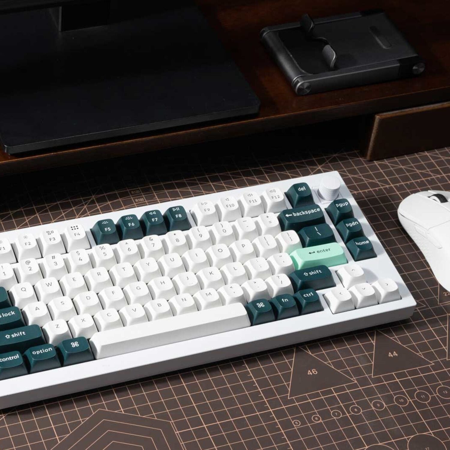 Keychron Qmk Wireless Custom Keyboard White image 3