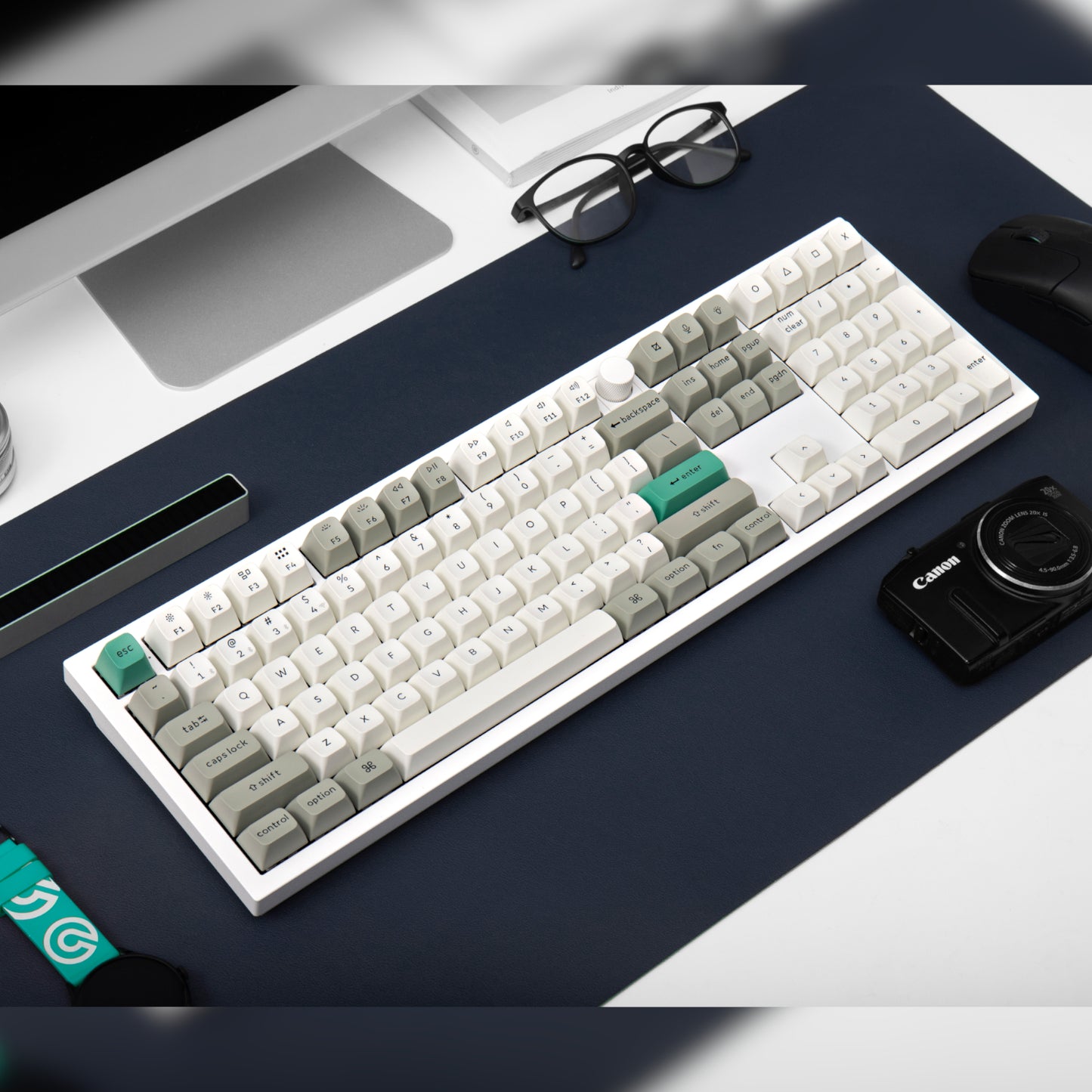 Keychron Q6 Max Qmk/Via Wireless Custom Mechanical Keyboard Ksa Gateron Red Jupiter Switches Shell White image 5
